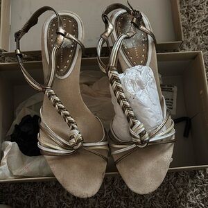 Nine West heels
Gold cream and tan